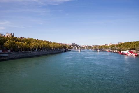 Boat trips in Lyon with Alpadia Language Schools