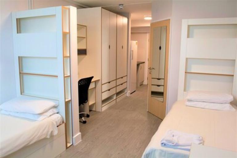 alpadia-london-central-ISH-premiumtwinensuite.jpg