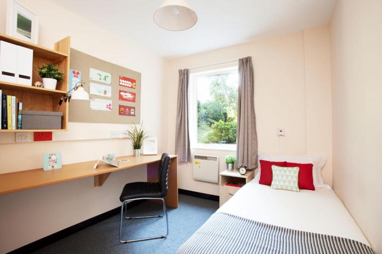 Alpadia London City English Summer Camp - accommodation gallery