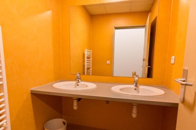 Alpadia Nice French Summer Camp - accommodation gallery