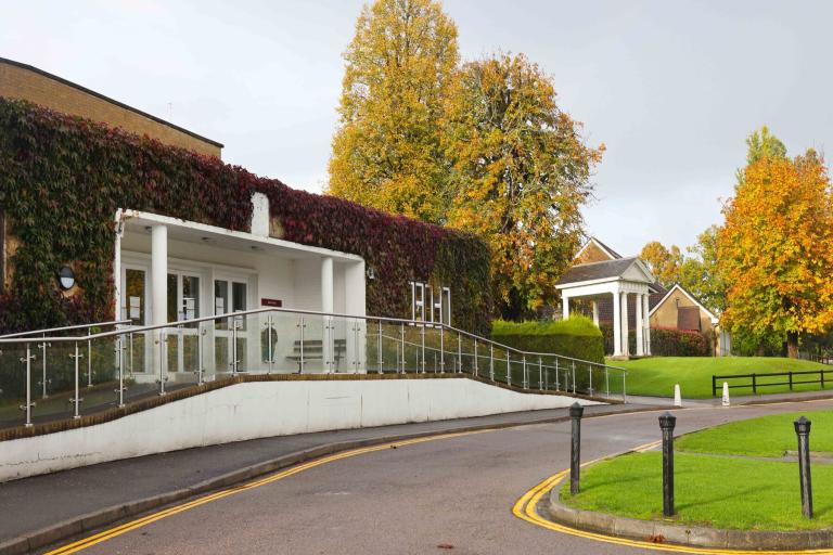 alpadia-gatton-park-camp-dining-hall-exterior